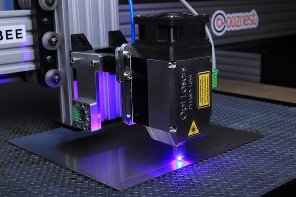 Quelles techniques pour débuter en gravure sur métal ?